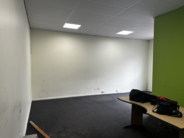 To Let Commercial Property for Rent in Paarden Eiland Western Cape